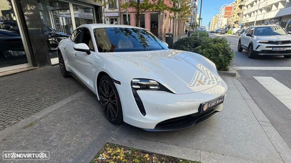 Porsche Taycan Standard - 3