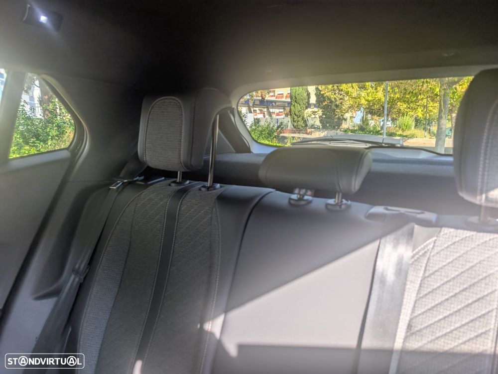 Peugeot 2008 PureTech 130 EAT8 Allure Pack - 15