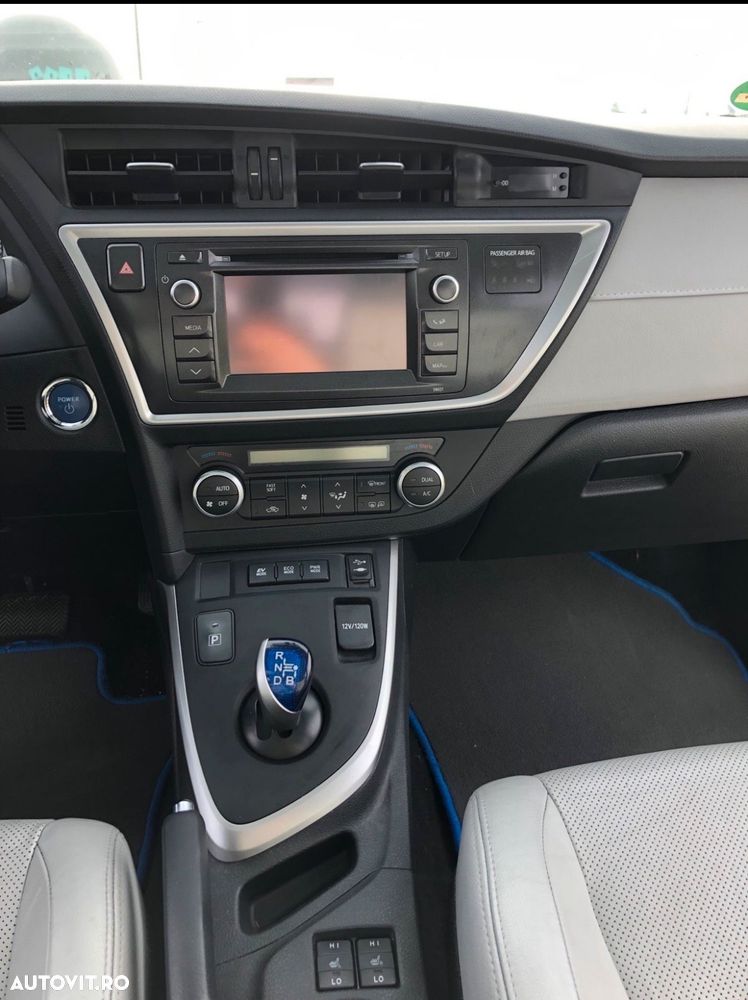 Toyota Auris - 9