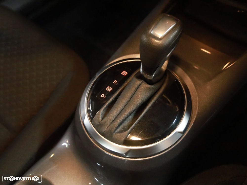 Nissan Juke 1.0 DIG-T N-Connecta DCT - 9