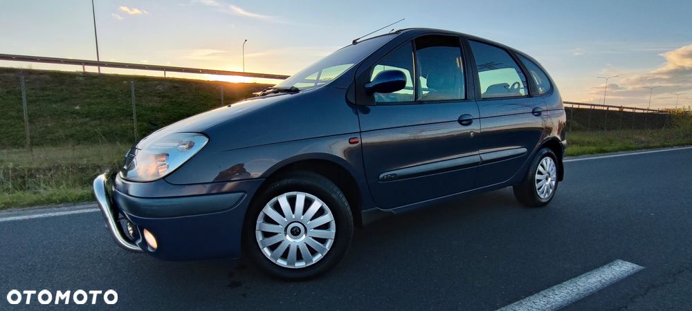 Renault Scenic 2.0 16V Privilege - 4