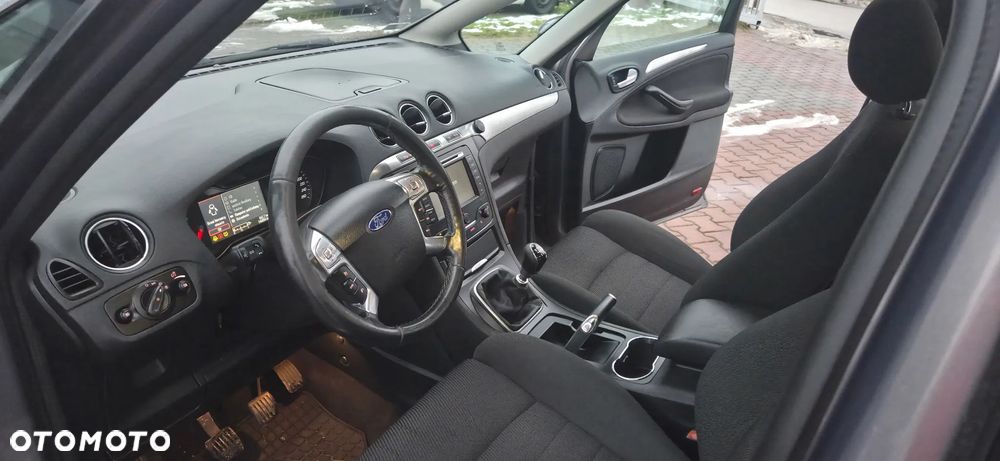 Ford S-Max 2.0 TDCi DPF Business Edition - 4