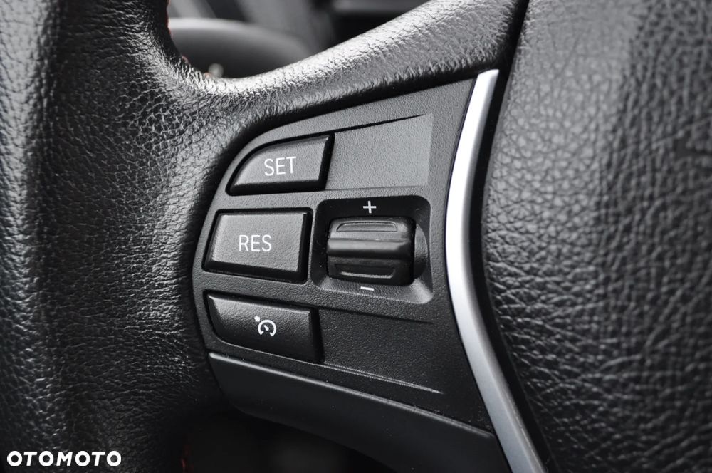 BMW Seria 1 118i - 24