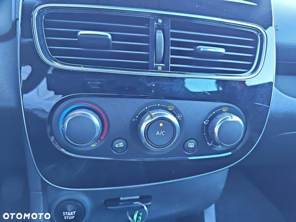 Renault Clio 1.2 16V Alize - 21
