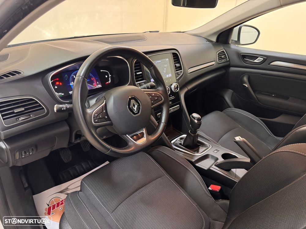 Renault Mégane 1.5 Blue dCi Intens - 11