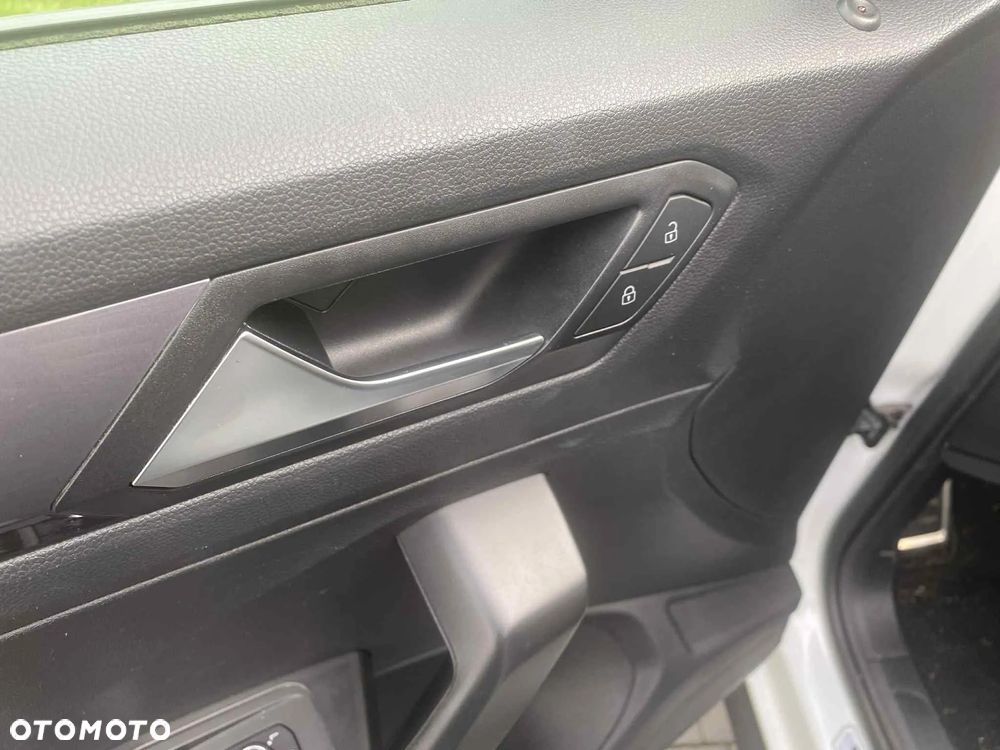 Volkswagen T-Roc 2.0 TDI SCR DSG IQ.DRIVE - 39