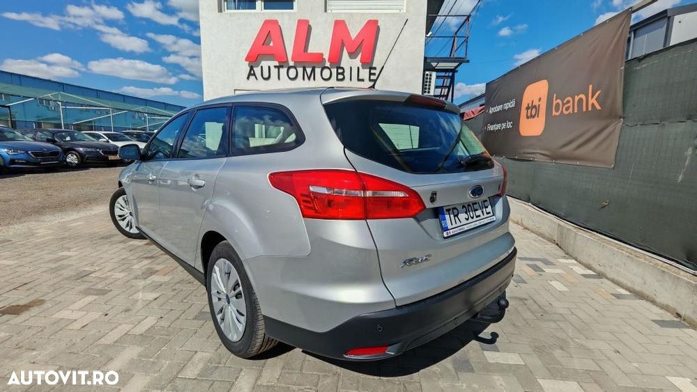 Ford Focus - 9
