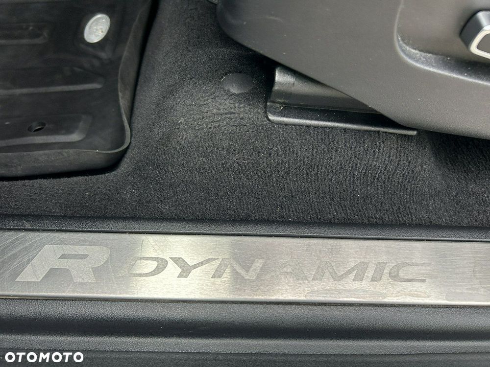 Land Rover Discovery Sport - 30