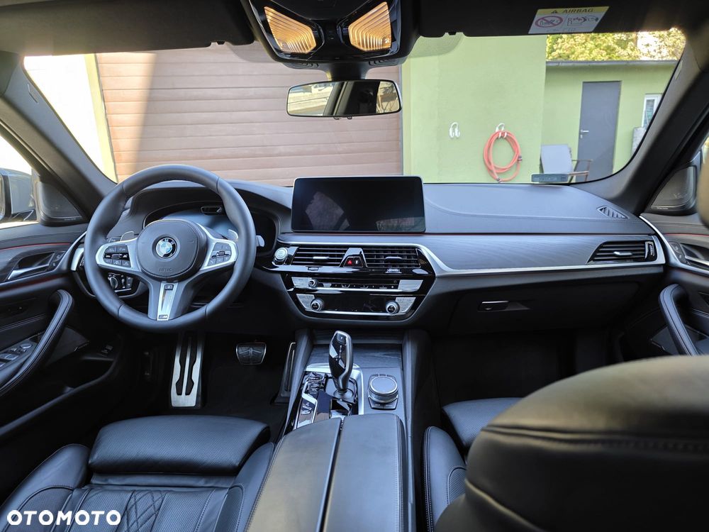 BMW Seria 5 540i xDrive mHEV M Sport sport - 15