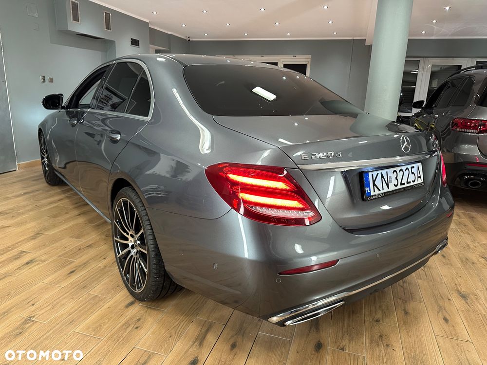 Mercedes-Benz Klasa E 220 d 4-Matic Business Edition 9G-TRONIC - 6