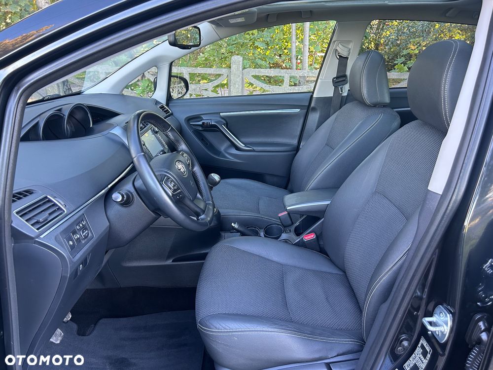 Toyota Verso 1.8 7-Sitzer Skyview Edition - 12