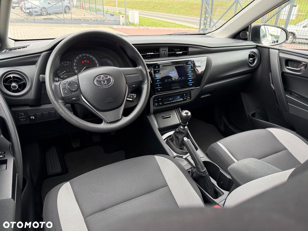 Toyota Auris 1.33 VVT-i Active - 31