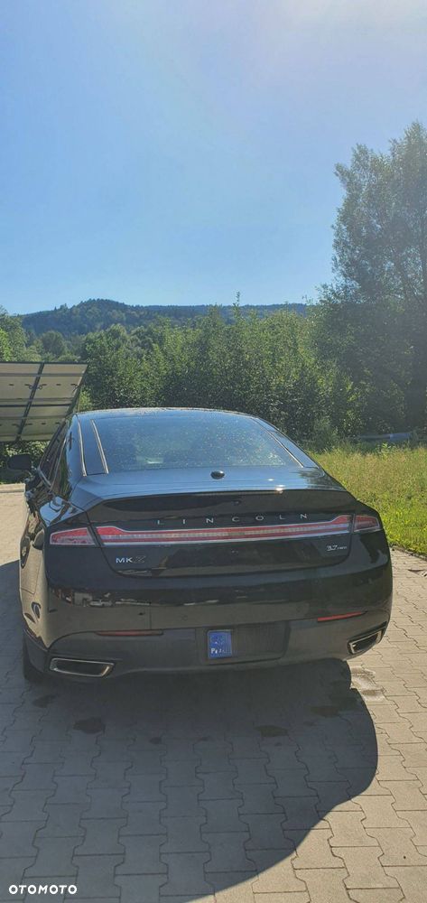 Lincoln MKZ - 9