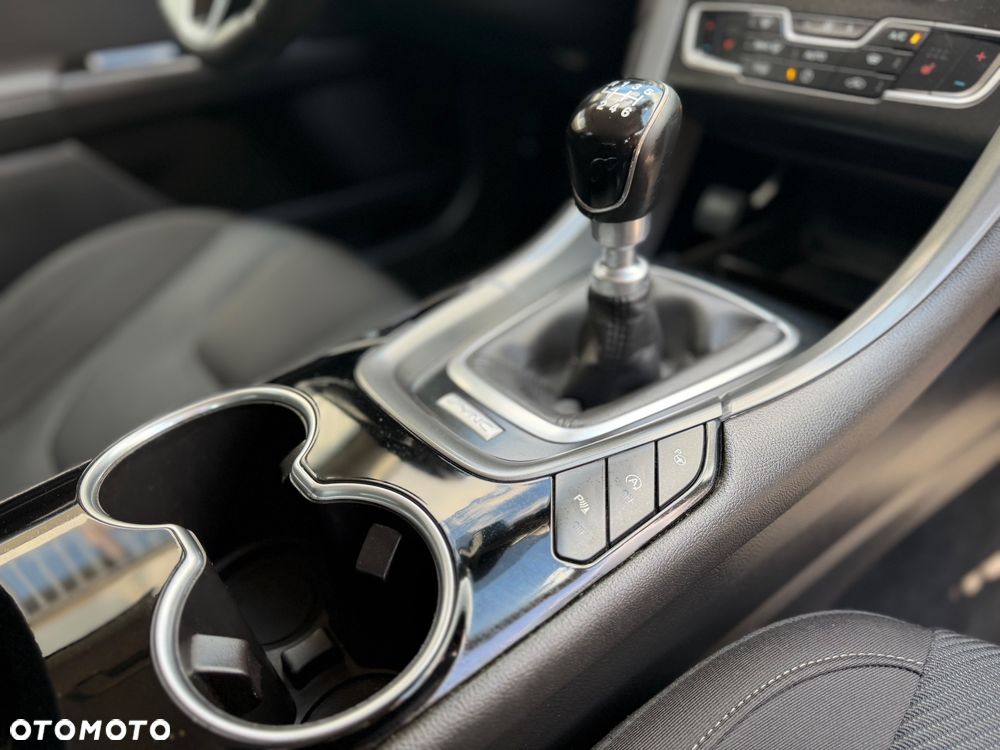 Ford Mondeo - 18
