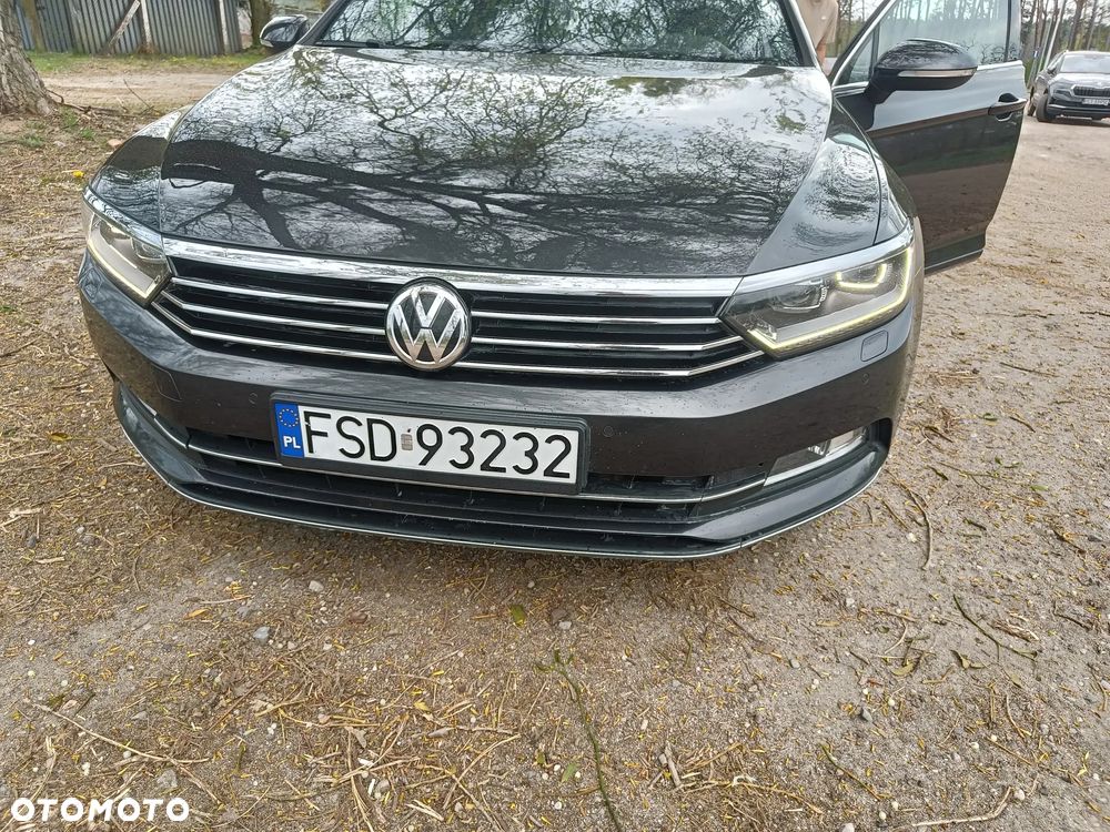 Volkswagen Passat 1.6 TDI BMT Comfortline - 10