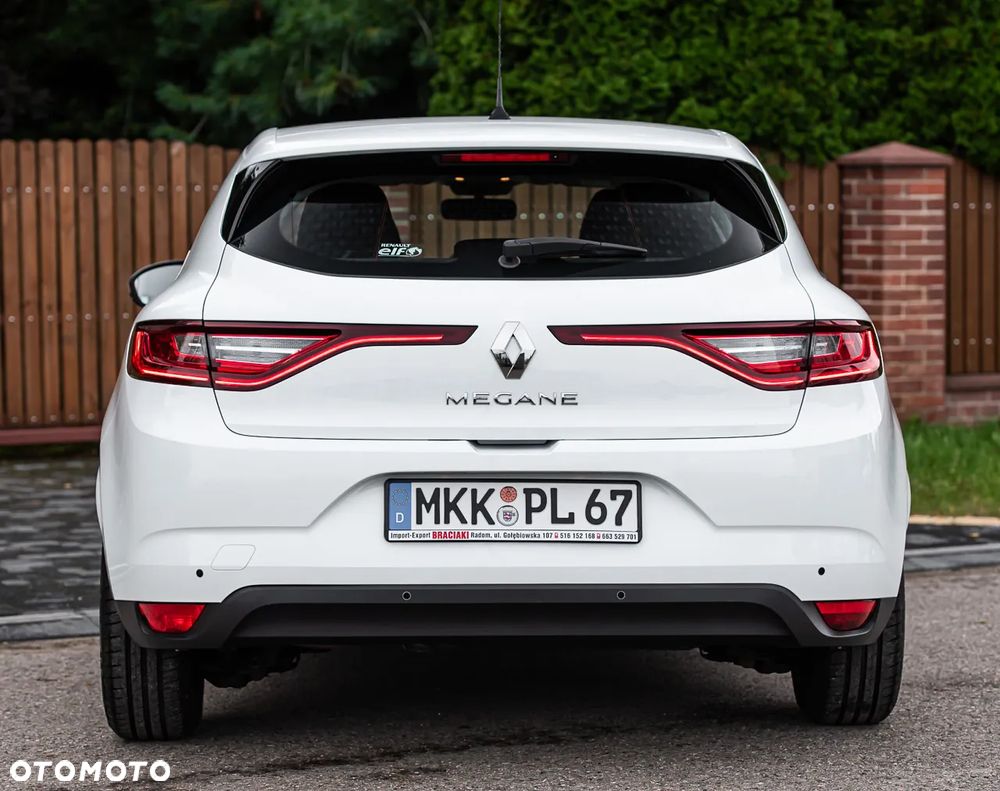 Renault Megane 1.2 Energy TCe Life - 9