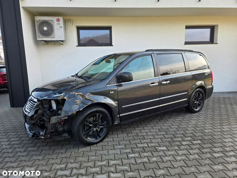 Lancia Voyager - 17