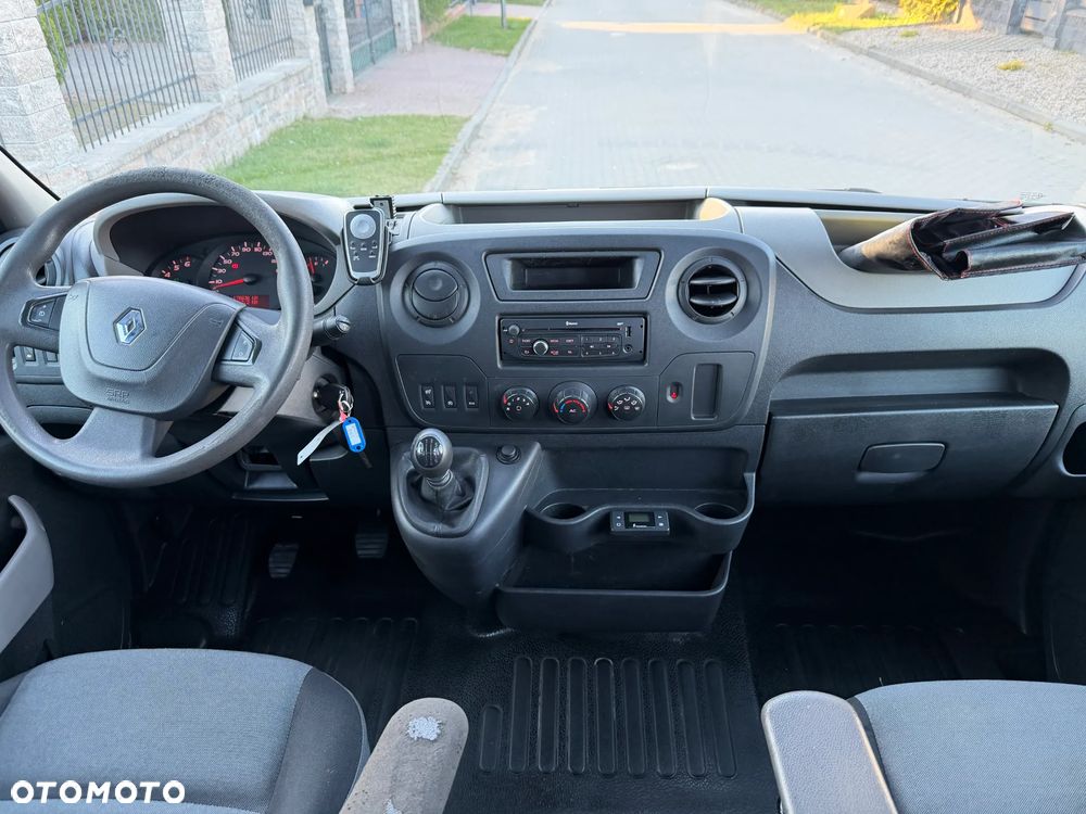 Renault MASTER 5 OSÓB - 14