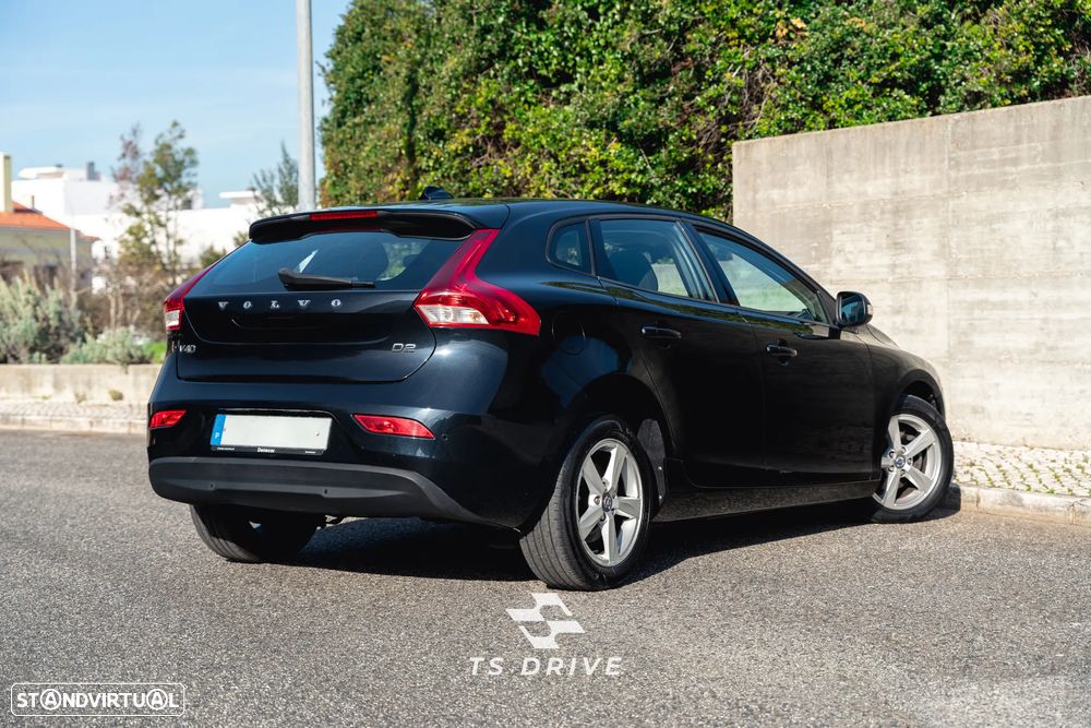 Volvo V40 1.6 D2 Momentum Eco - 2