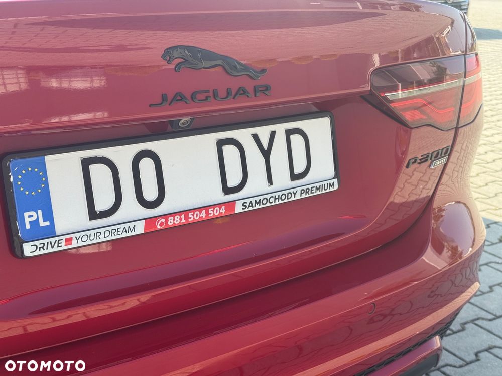 Jaguar XE 2.0 P300 AWD R-Dynamic SE - 7