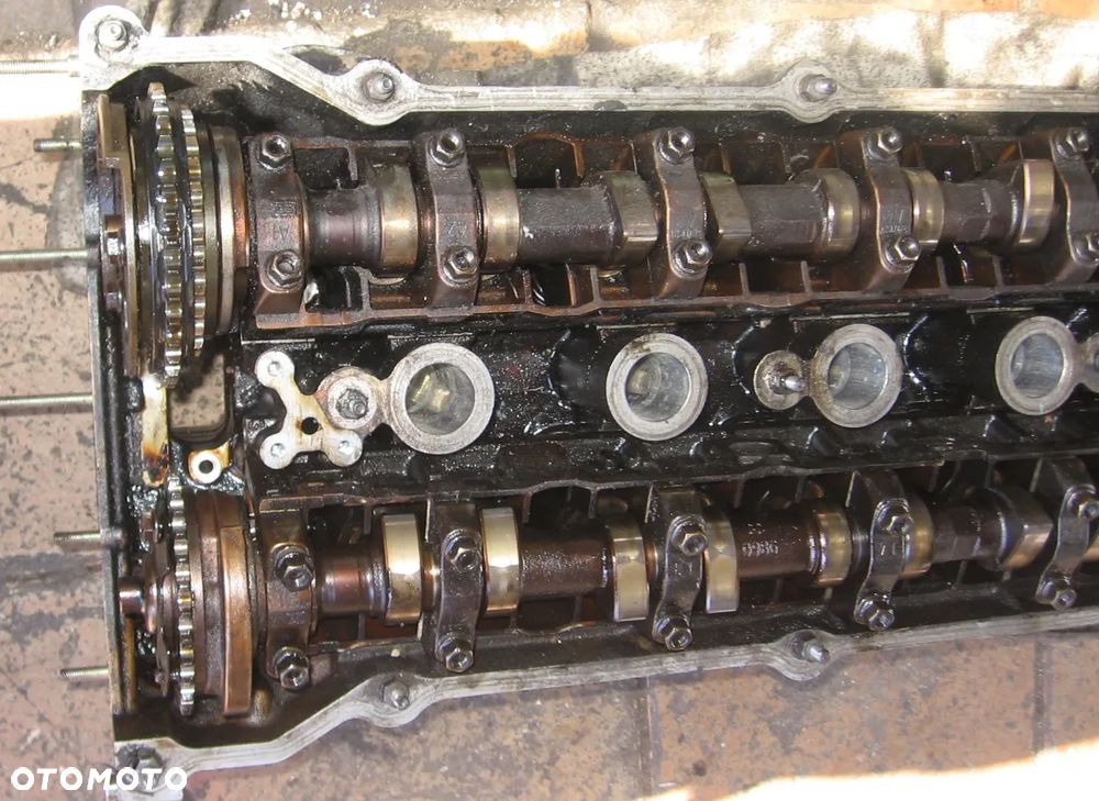 głowica wałki rozrządu M54 2.5 benzyna BMW E39 E46 - 3
