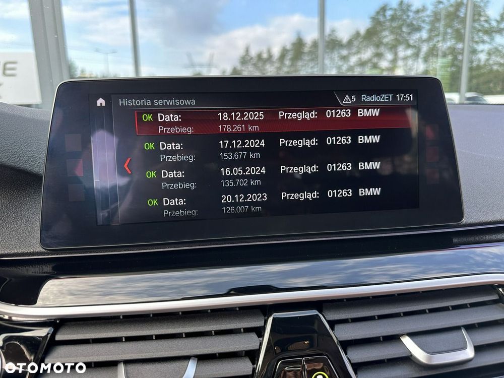 BMW Seria 5 520d xDrive - 25