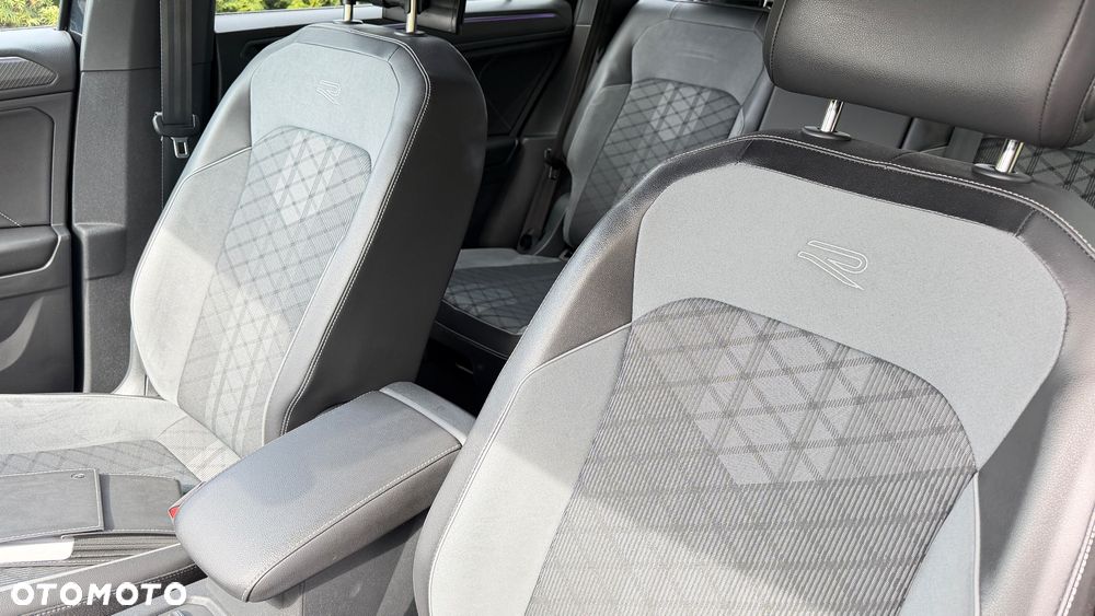 Volkswagen Tiguan 2.0 TDI SCR 4MotION DSG R-Line - 29