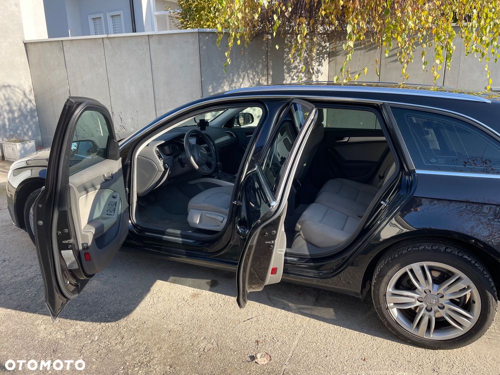 Audi A4 Avant 2.0 TDI - 10
