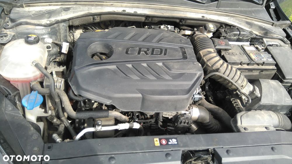 Kia Ceed 1.6 CRDi SCR M - 9