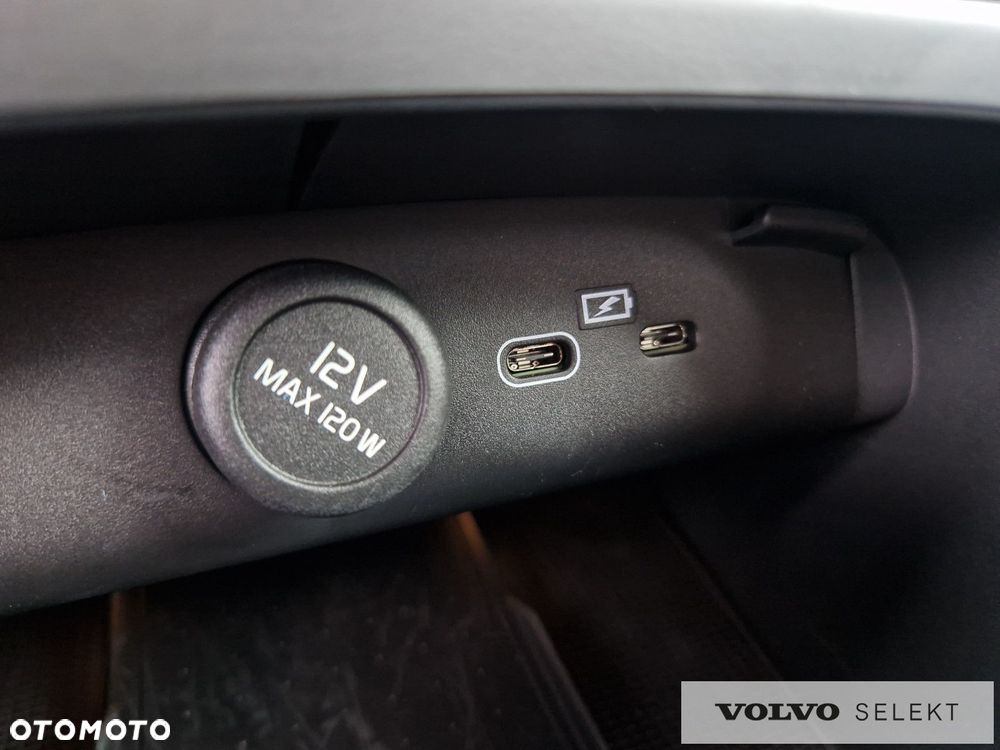 Volvo XC 40 - 24