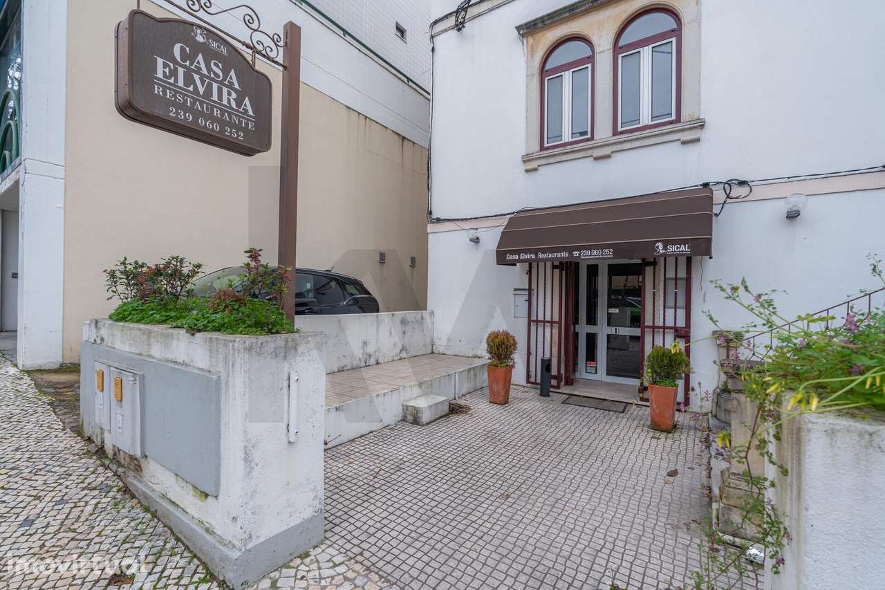 Restaurante no Centro de Coimbra perto de faculdades e Hospitais - Arr - Grande imagem: 2/37