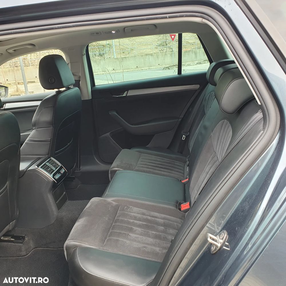 Skoda Superb 2.0 TDI DSG Style - 17