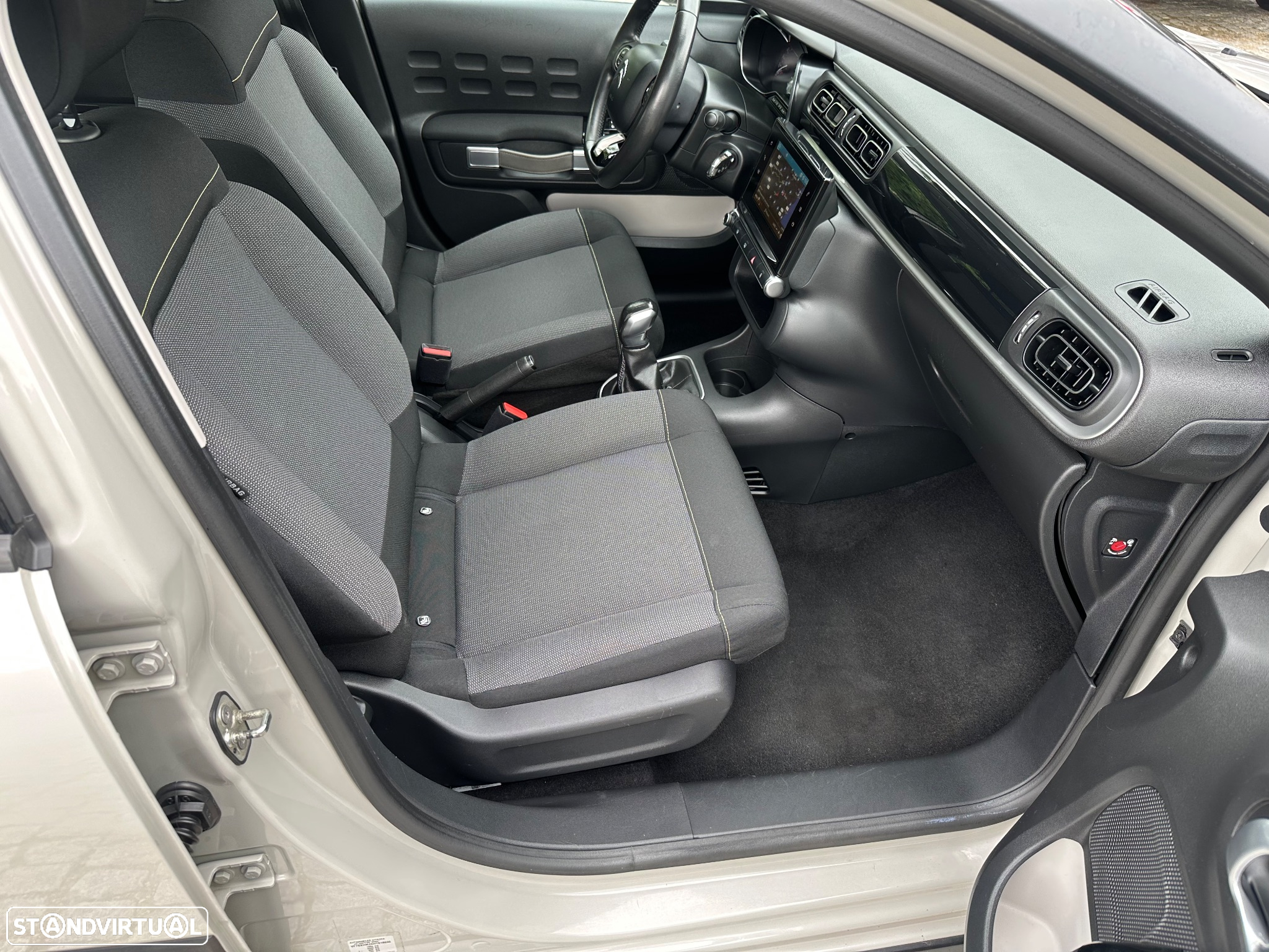 Citroën C3 1.2 PureTech Shine - 11