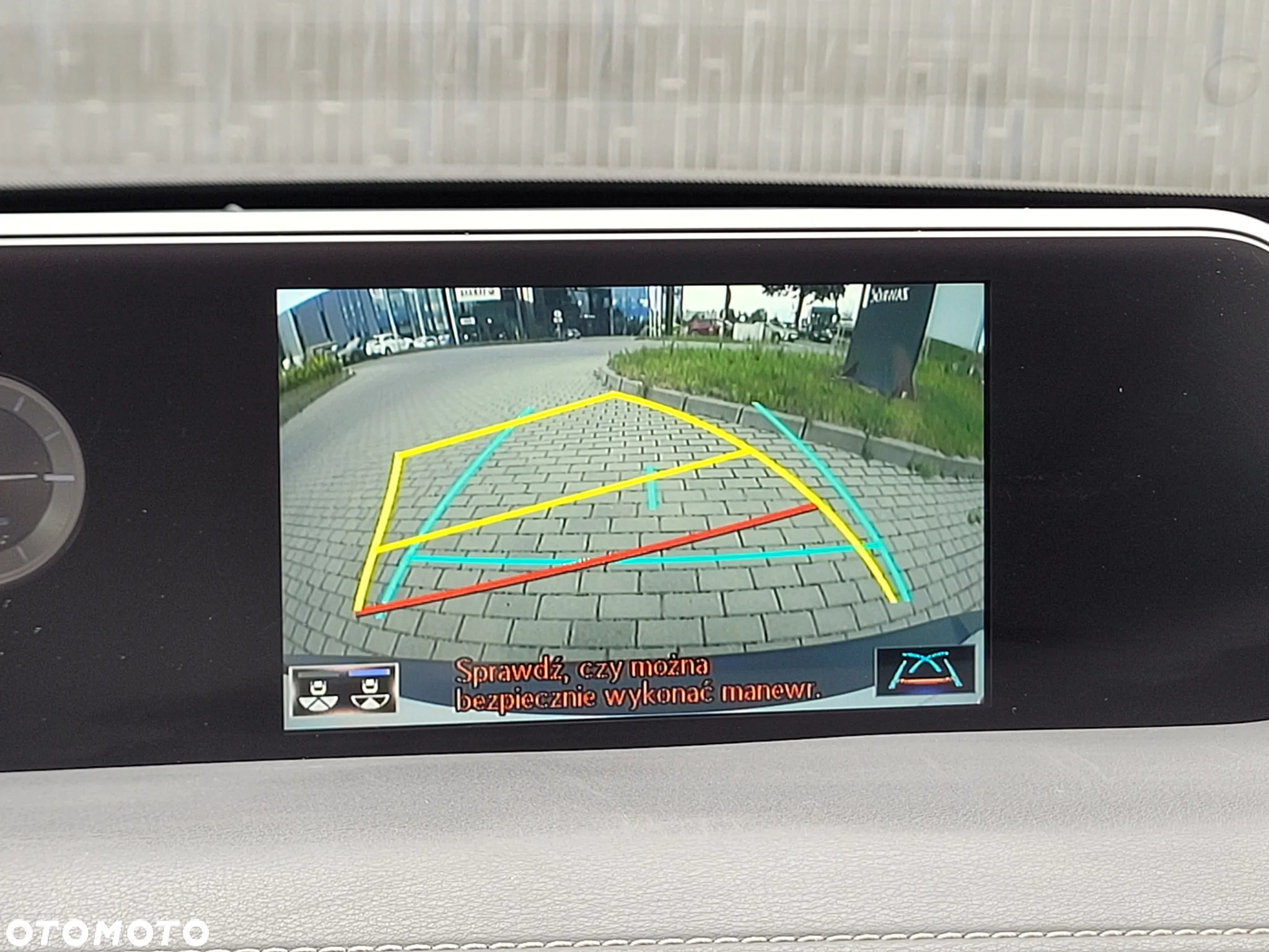 Lexus UX 200 GPF Business Edition 2WD - 17