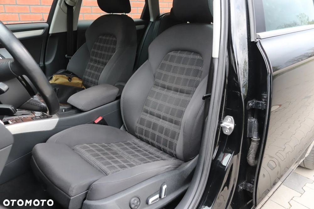 Audi A4 Avant 2.0 TDI DPF multitronic Ambiente - 31