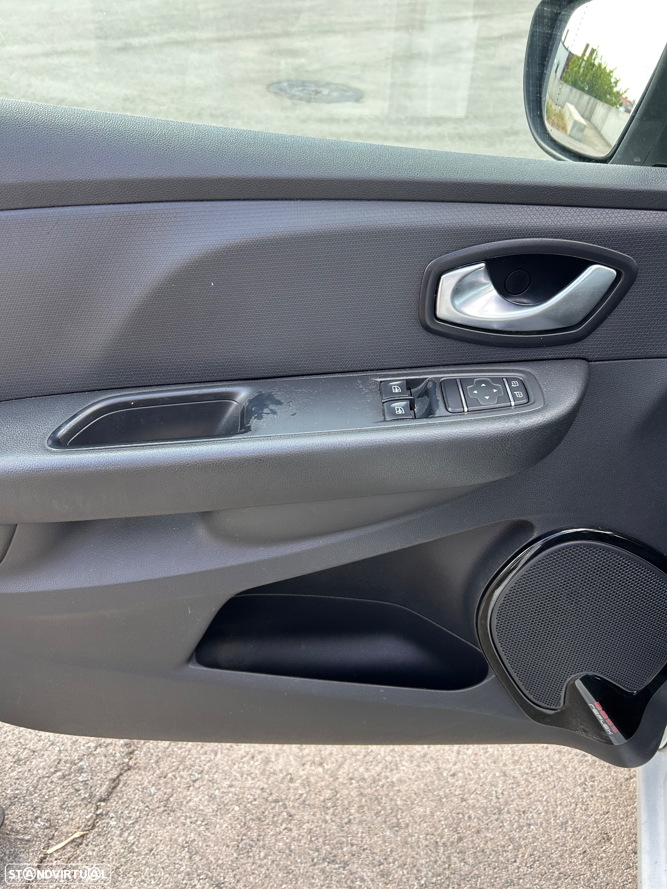 Renault Clio Sport Tourer Energy dCi 90 Business - 13