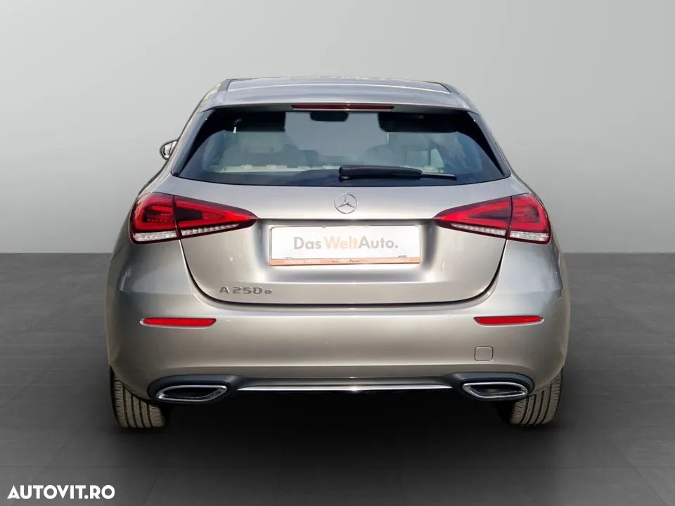 Mercedes-Benz A 250 e Aut. - 8