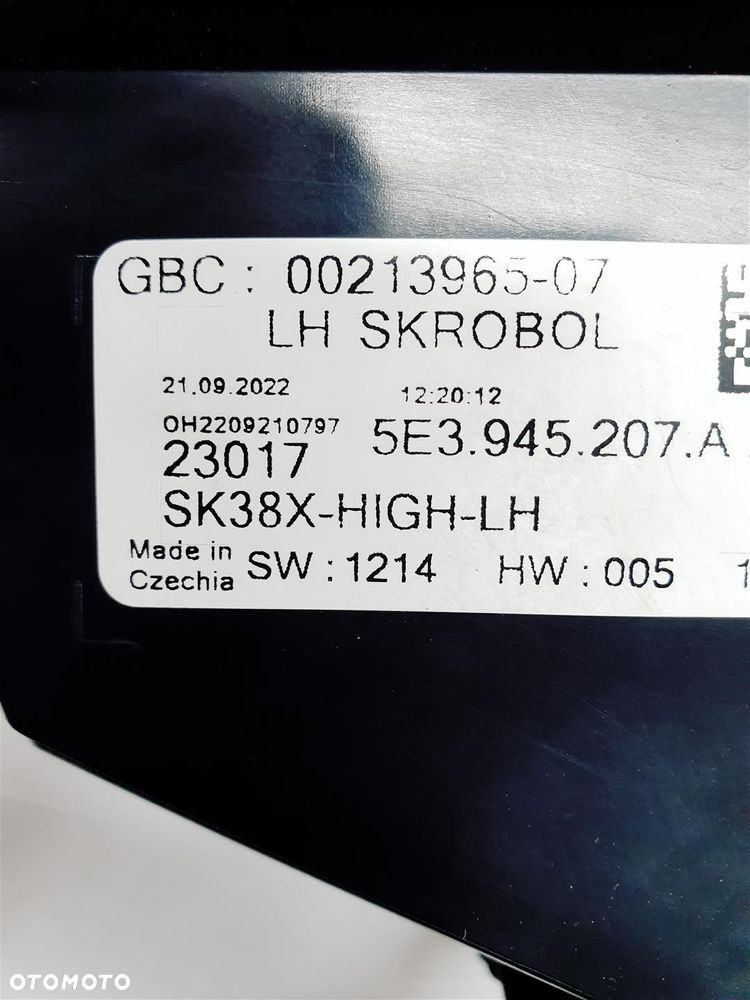 SKODA OCTAVIA IV 5E3 19r LEWA LAMPA TYŁ LED ORY EU - 8