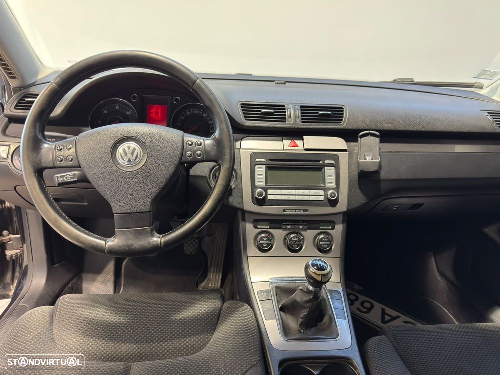 VW Passat 2.0 TDI 4M Confortline - 15