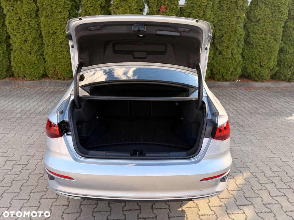 Audi A3 Limousine 40 TFSI quattro S tronic advanced - 9