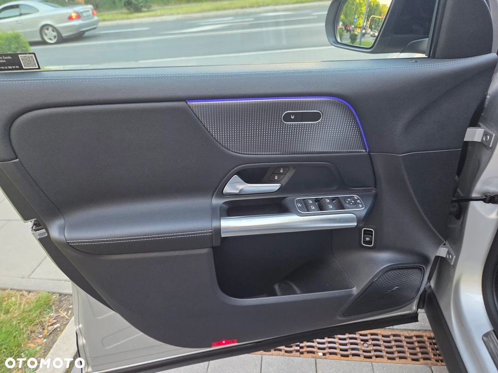 Mercedes-Benz GLA 250 4-Matic AMG Line - 21