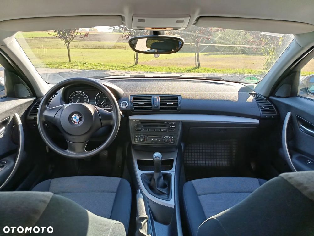 BMW Seria 1 116i - 9