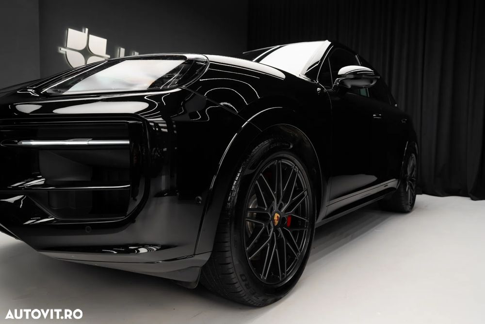 Porsche Cayenne GTS - 5