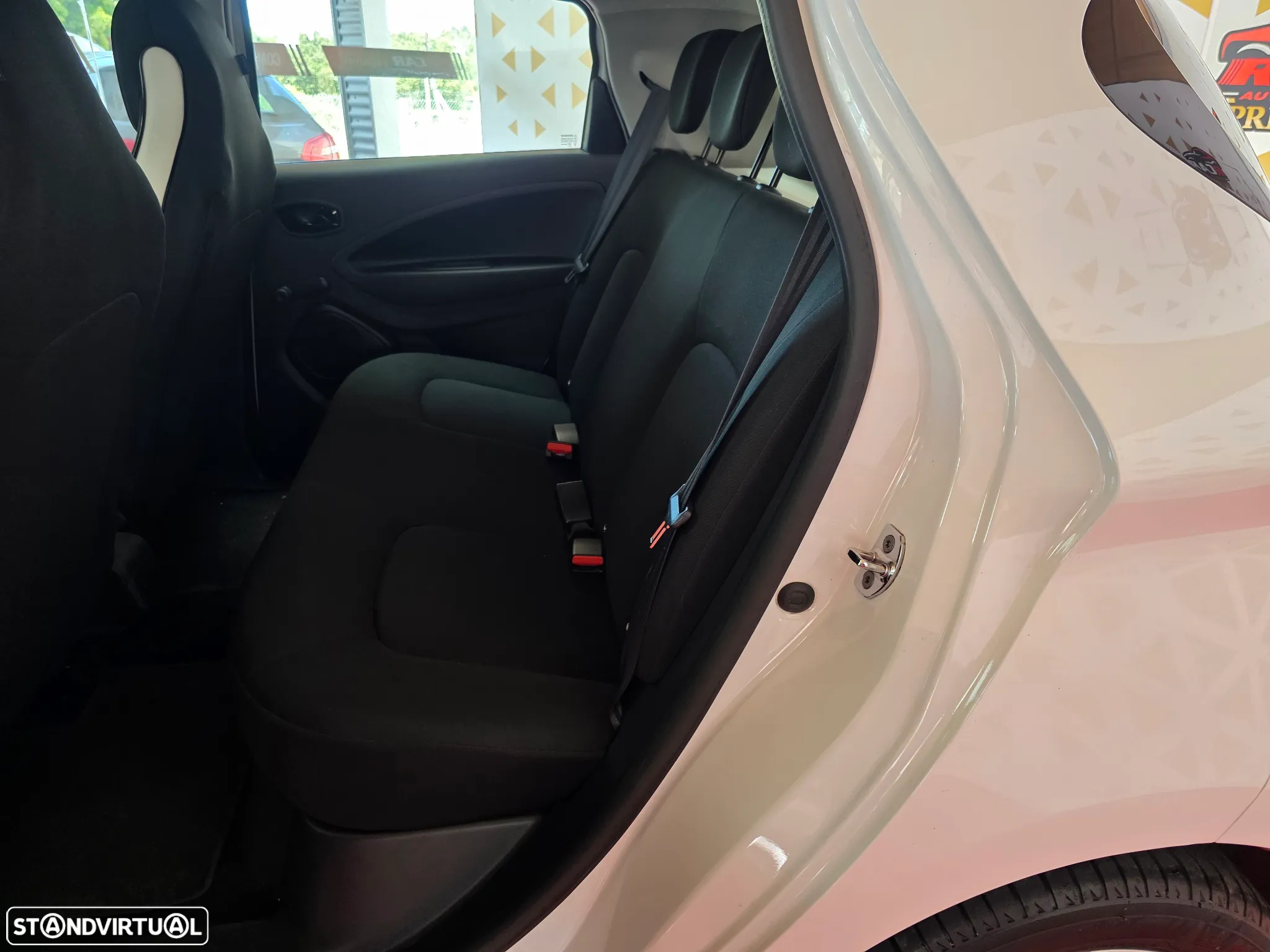 Renault Zoe (c/ Bateria) E-Tech EV50 Equilibre - 23