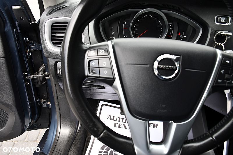 Volvo V40 T2 Drive-E Momentum - 17