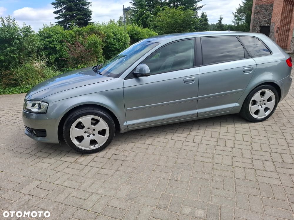 Audi A3 Sportback - 8