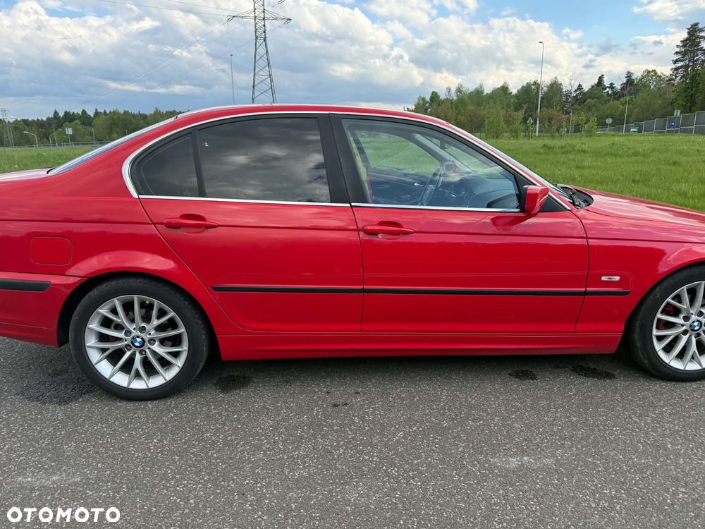 BMW Seria 3 320i - 4