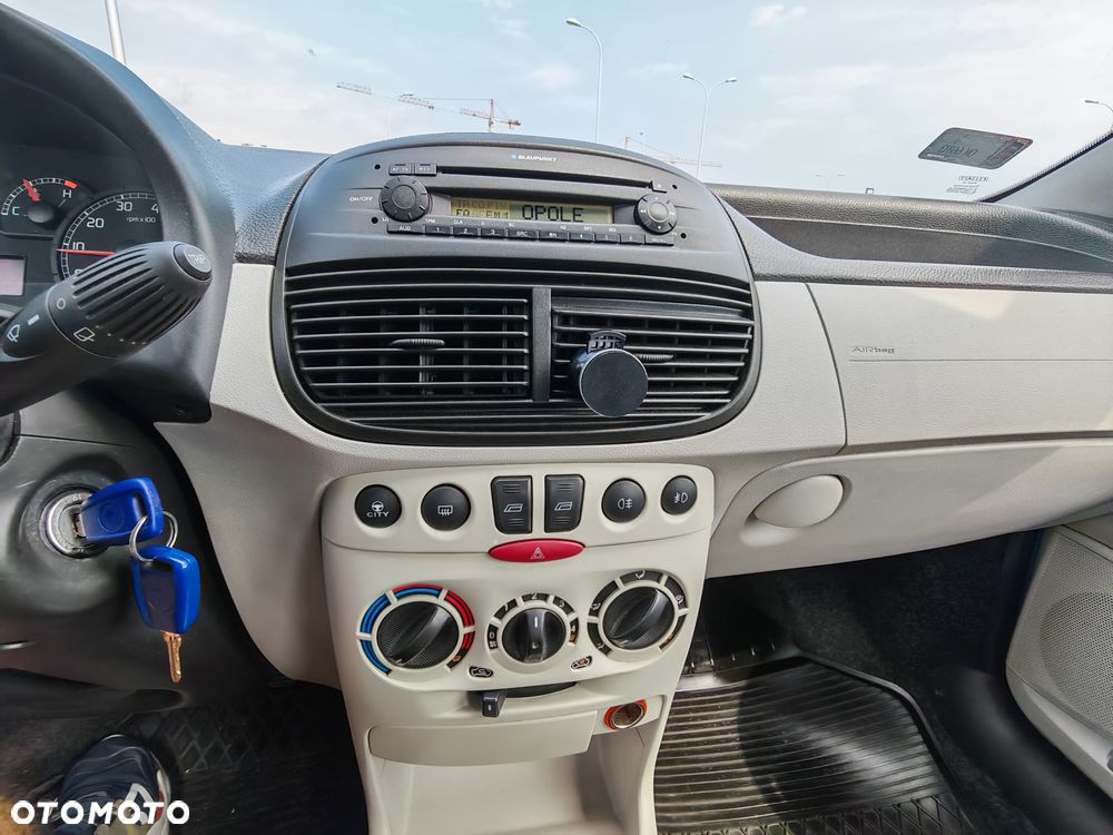 Fiat Punto 1.2 8V ELX - 20