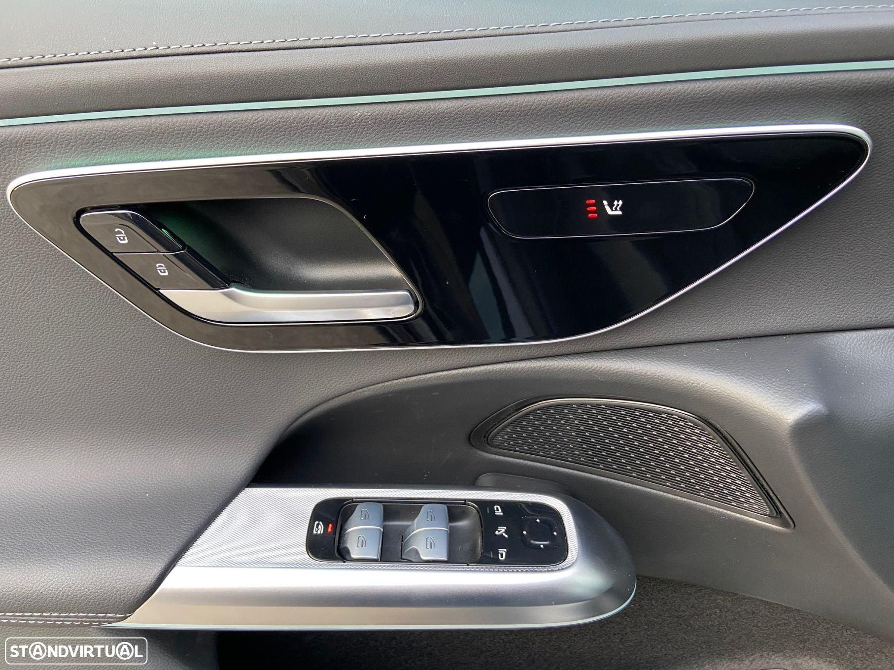 Mercedes-Benz E 300 de - 12