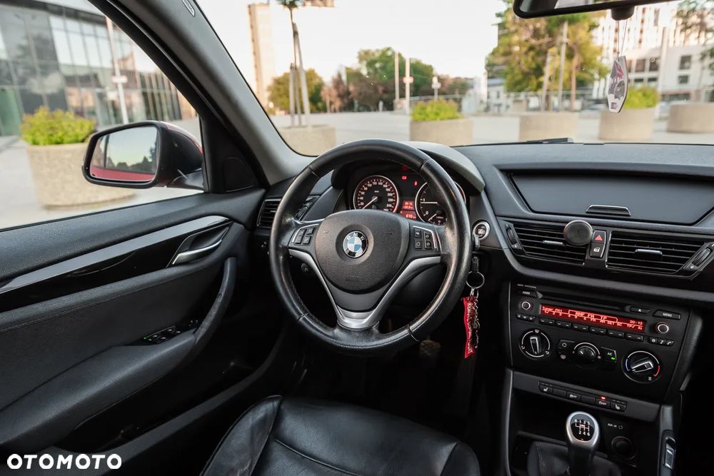 BMW X1 sDrive18d - 22